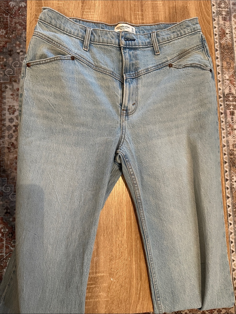Abercrombie 90’s Relaxed High Rise